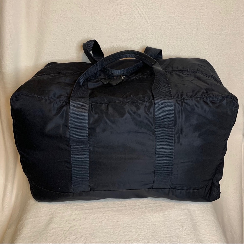 ✨✨✨✨SOLD✨✨✨✨Prada Nylon Navy Blue Duffle Bag - Picture 9 of 11
